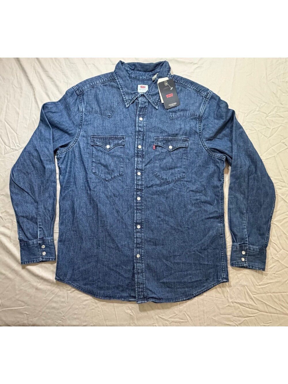 Levi’s The Western Denim Shirt Men’s L Dark Wash Standard Fit Pearl Snap NWT